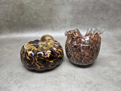 Two speckled art glass items