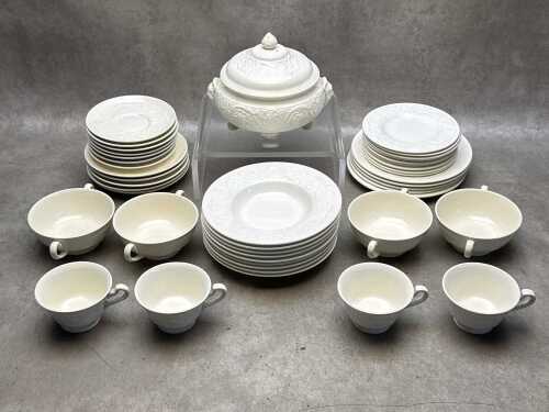 Assorted Wedgwood Patrician dinner and serving ware