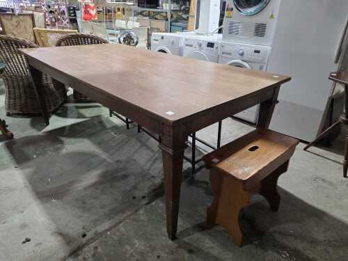 Farmhouse pine dining table