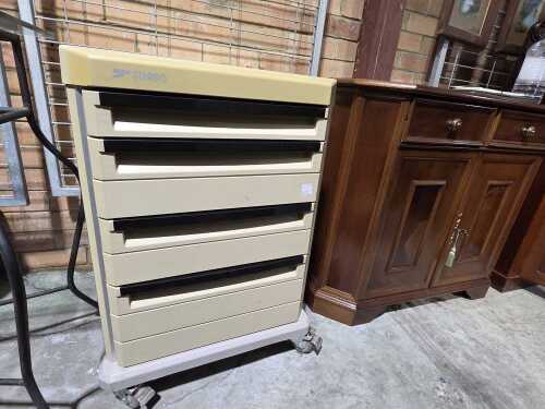 Metro Starsys modular storage cart