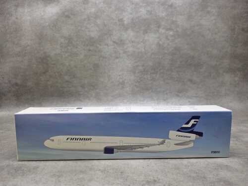 Finnair MD-11 1:200 scale model aeroplane