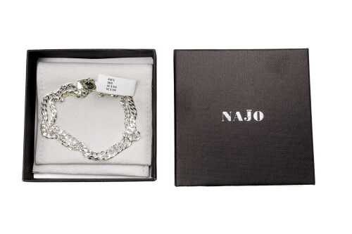 A Najo curb link necklace in sterling silver.