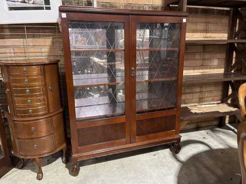 Timber display cabinet