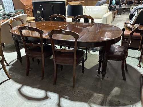 Seven-piece extension dining suite