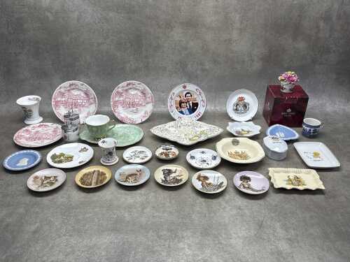 Porcelain, including Royal Albert 'Gossamer' tennis duo