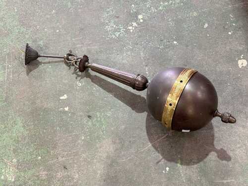 Antique-style spherical pendant light