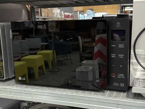 LG NeoChef 23L Smart Inverter microwave