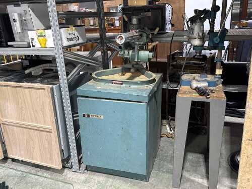Black & Decker DeWalt Model 1100 radial arm saw