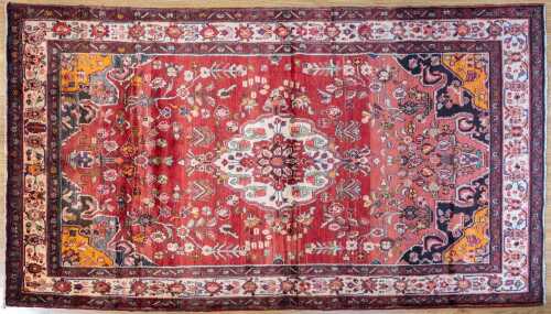 Vintage Persian Hamadan rug, hand-knotted wool, 295 x 160cm