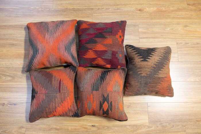 Collection of 5 Afghan kilim cushions, hand-woven wool, 40 x 40cm