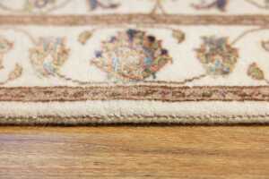 Indo-Persian Kashan rug, hand-knotted silk and wool, 87 x 183cm - 4