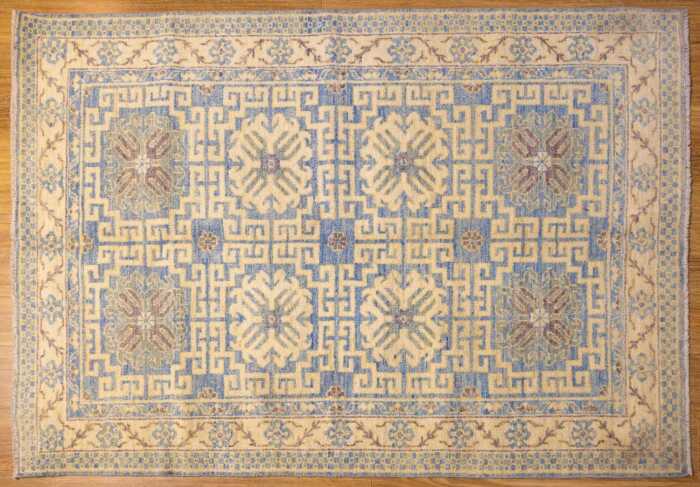 Afghan Chobi rug, hand-knotted wool, 177 x 125cm