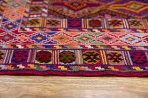 Fine Persian Soumak rug, hand-woven wool, 140 x 107cm - 4