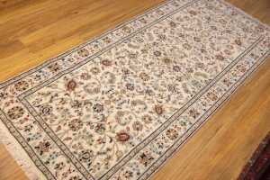 Fine Indo Persian Nain runner, hand-knotted wool with silk inlay, 184 x 85cm - 2