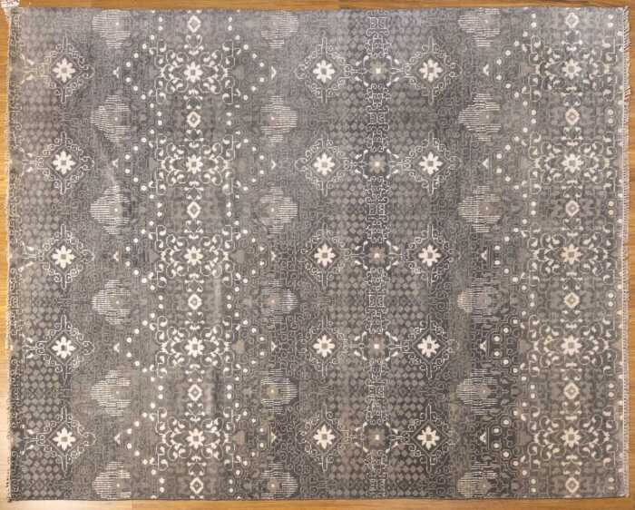 Indo Persian modern rug, hand-knotted wool with silk inlay, 298 x 240cm