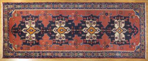 Persian Hamadan rug, hand-knotted wool, 388 x 153cm