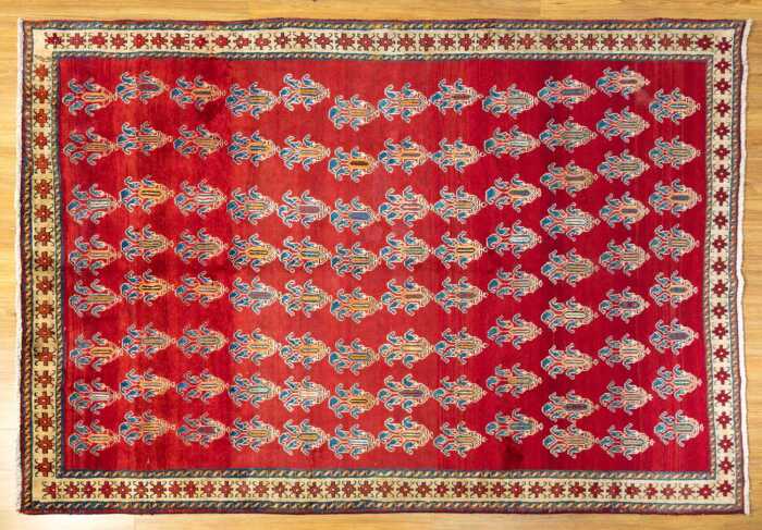 Persian Kashan rug, hand-knotted wool, 298 x 205cm