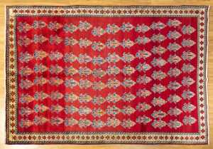 Persian Kashan rug, hand-knotted wool, 298 x 205cm