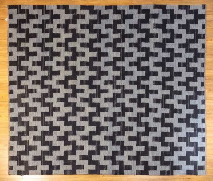 Persian Sozani rug, hand-woven wool, 303 x 255cm