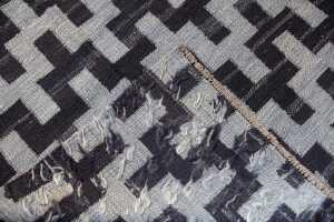 Persian Sozani rug, hand-woven wool, 303 x 255cm - 5