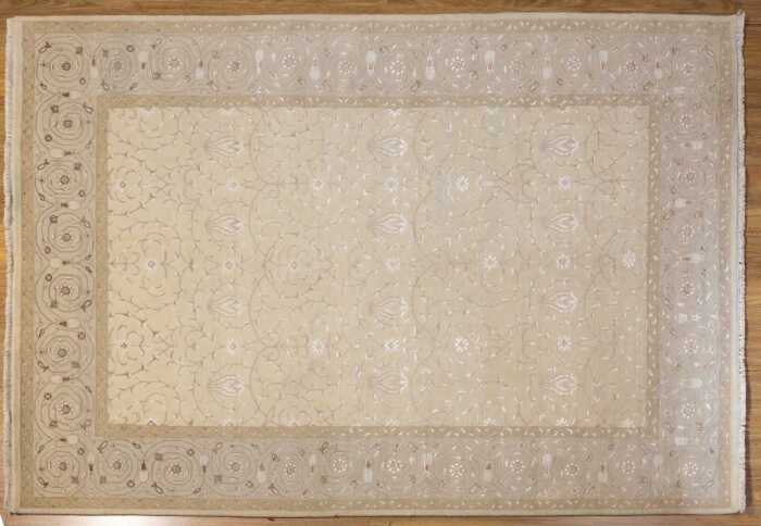 Indo-Persian Kashan rug, hand-knotted wool with silk inlay, 246 x 170cm