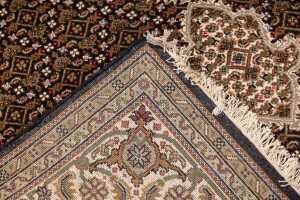 Indo-Persian Tabriz carpet, hand-knotted silk and wool, 202 x 300cm - 5