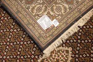 Indo-Persian Tabriz carpet, hand-knotted silk and wool, 202 x 300cm - 6