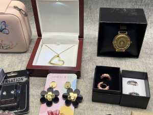 Group of assorted jewellery - 2