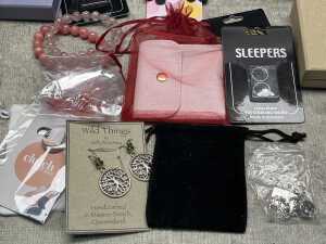 Group of assorted jewellery - 4