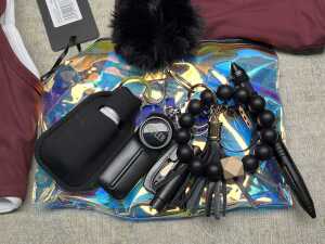 Group of Women's clothing & accessories size M - 3