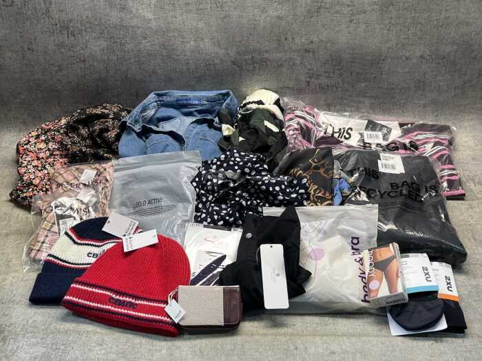 Group of Women's clothing size L