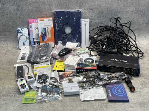 44 · Group of tech