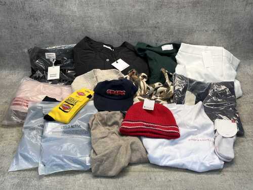 62 · Group of Women's clothing size S