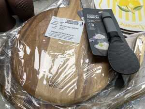 Group of homewares - 3