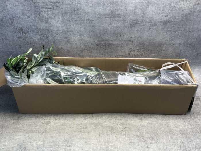 Artificial olive plant