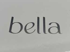 Bella Belts trio of leather belts and gold-tone buckles - 4