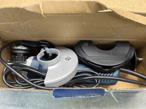 Bosch Professional GWS angle grinder - 3