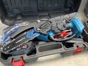 Two Karmotte chainsaws - 2