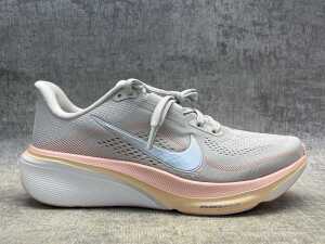 Nike Air Zoom Pegasus 42 size US 8 Women's - 2