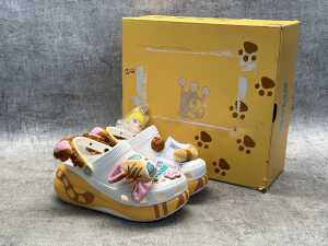 Crocs X Popmart Molly Crush Clog size US 7 Women's