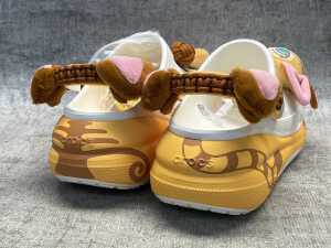 Crocs X Popmart Molly Crush Clog size US 7 Women's - 4