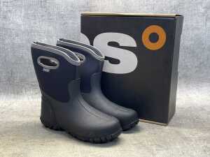 Bogs Ultra Mid Farm boots size US 11 Men's