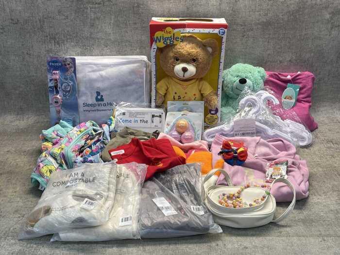 Group of Girls clothing and accessories size 2-4