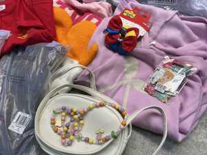 Group of Girls clothing and accessories size 2-4 - 4