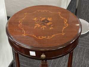 French-style marquetry inlaid round side table - 2