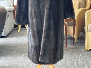 Folks Finer Furs dark brown fur coat - 3