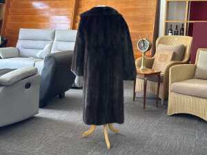Folks Finer Furs dark brown fur coat - 4