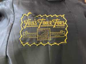 Folks Finer Furs dark brown fur coat - 5