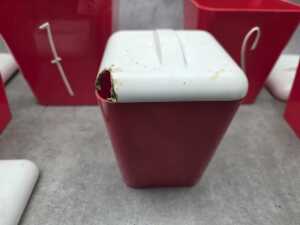 Set of five Gayware mid-century kitchen canisters - 3
