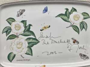 Wedgwood Sarah's Garden signed porcelain platter - 3
